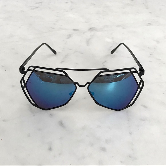 Blue Mirrored Aviator Sunglasses - Picture 8 of 8